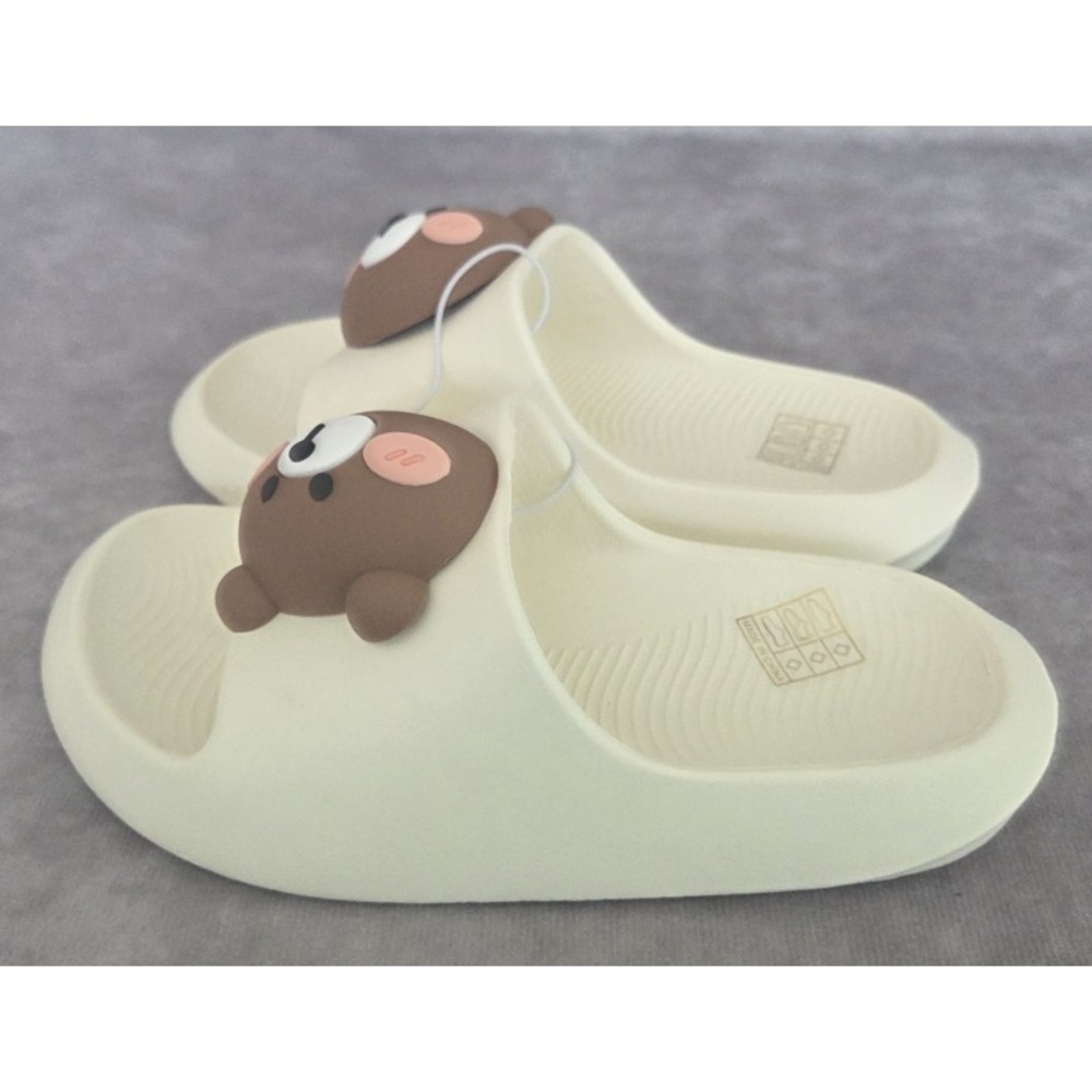 Unisex Toddler Slides Size 10 Off White Teddy Bear